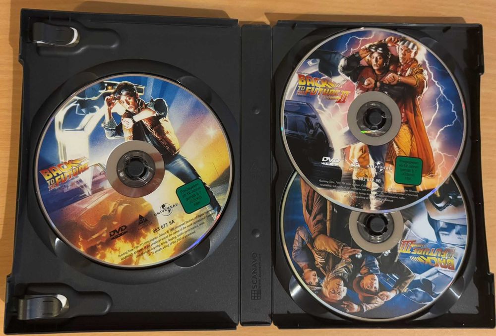 DVD филми Back to the Future Collection, Ергенският Запой 3, Изгряващо Слънце, Старски и Хътч сезон 1, Megamind,