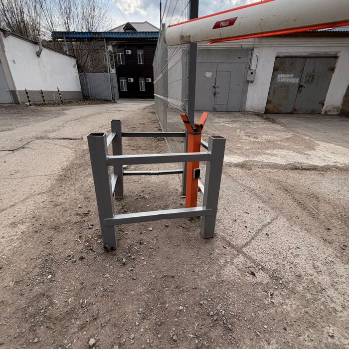 Продам автоматический шлагбаум Nice