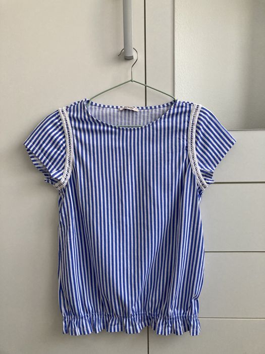 Vand tricouri in conditii foarte bune