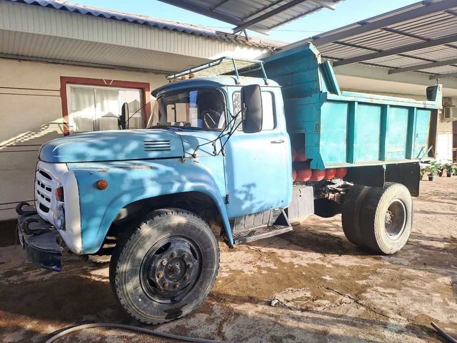 ЗИЛ   сотилади..