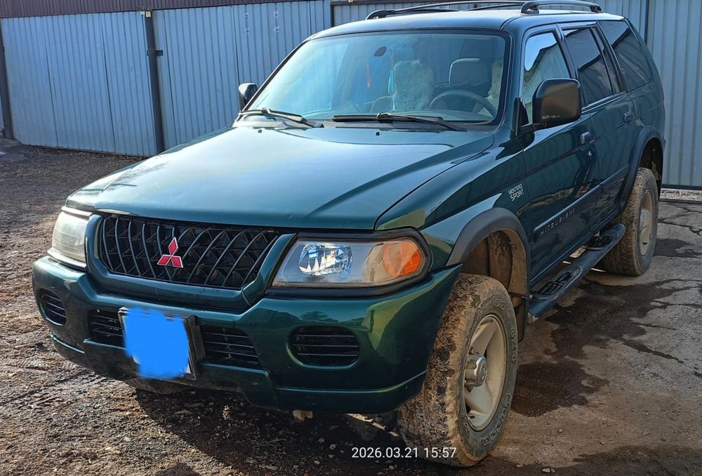 Продам машину в хорошем исправном состоянии .