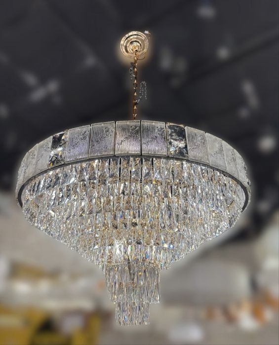 Новая Люстра срочно