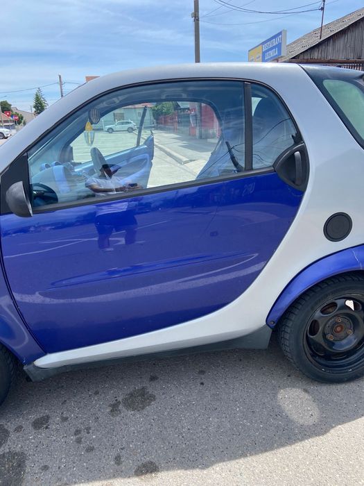 Vând Smart Fortwo