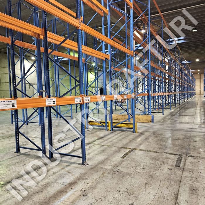 Rafturi metalice industriale second-hand