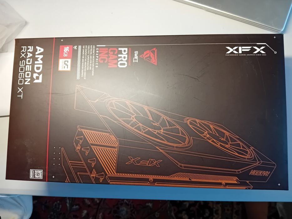 GPU Placa video 9060 XT 16 GB Model XFX SWIFT