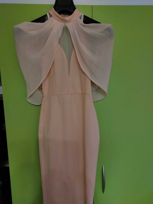 Нова официална рокля