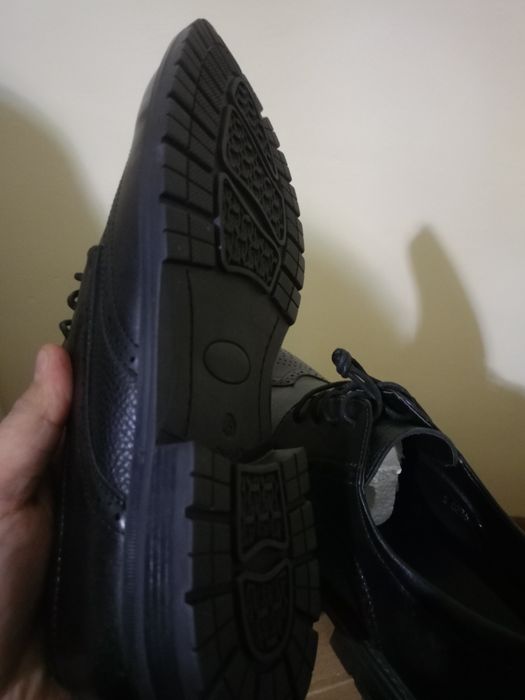 Tufli sotiladi yangi 45 razmer