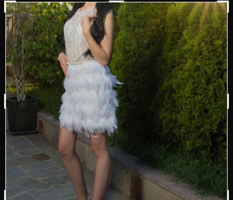 Официална къса рокля с пера