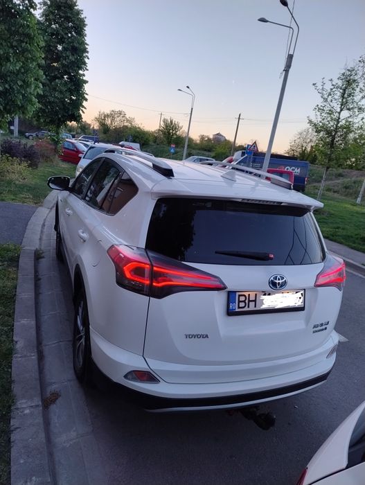 Toyota RAV4 hibrid 4x4 2.5
