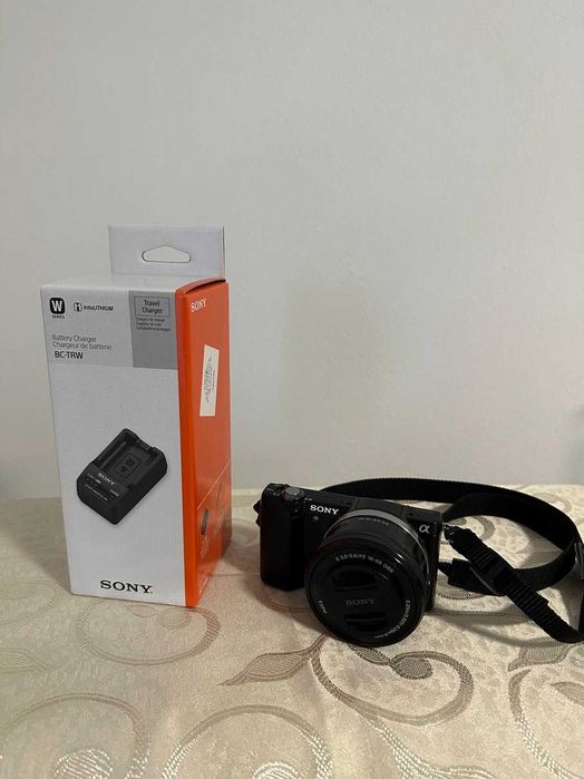 Camera foto/video mirrorless Sony Alpha A5000