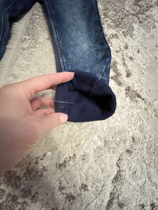 Blugi grosi vatuiti pentu copii de 5 ani impecabili !