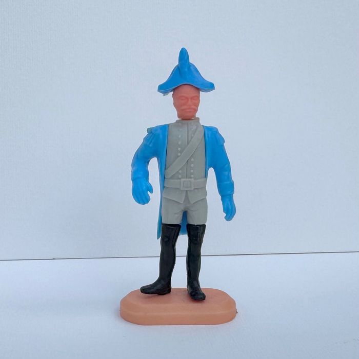 Киндер стара играчка Полицай от серия Пинокио/ Kinder 1979