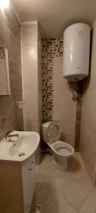 Дава се под наем Едностаен апартамент в Бургас, Сарафово - 35 кв.м за 38.25 € - Снимка #8