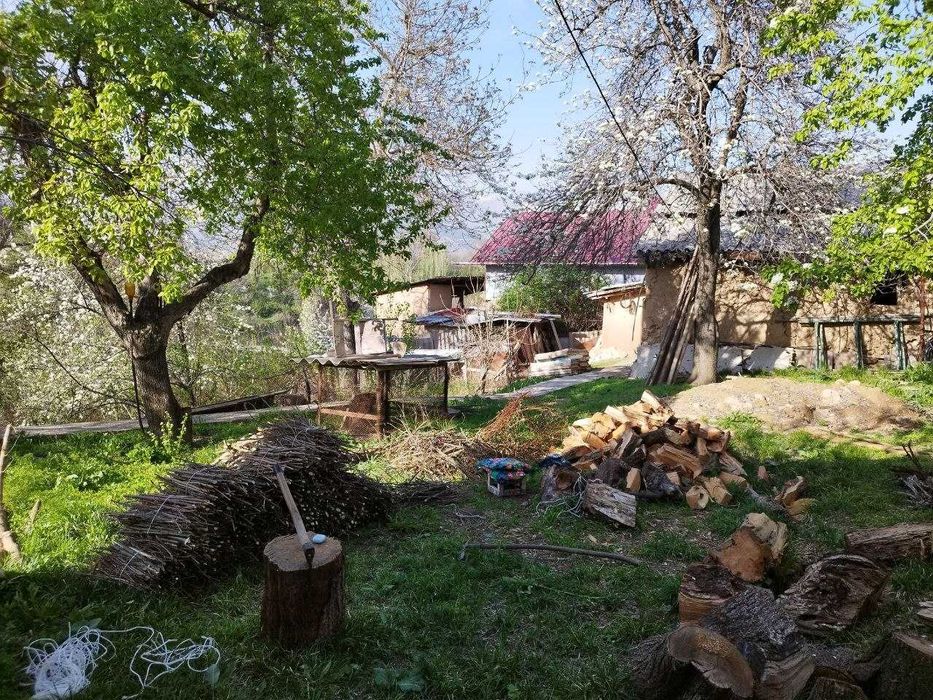 Продается дача 4 сот в горах Чинор