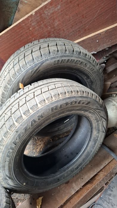 Продаю пару 225/60R16