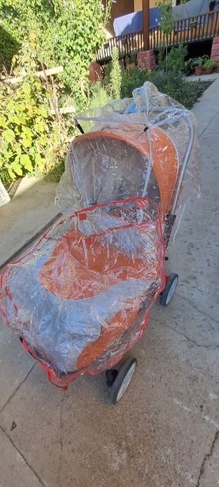 Коляска детская с амортизатором