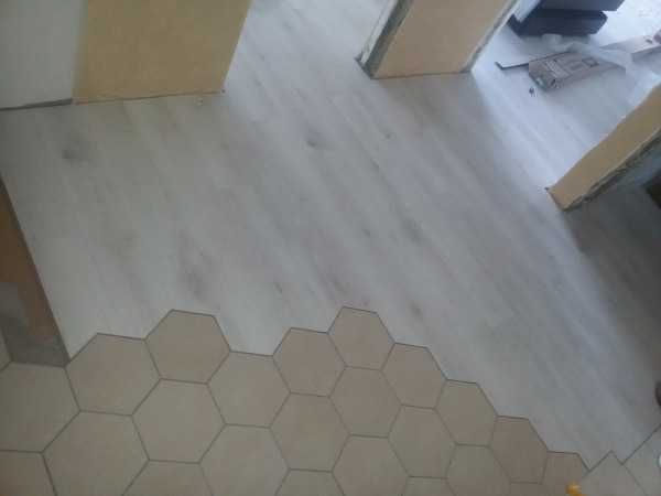 Поклейка обоев любой сложности качественно