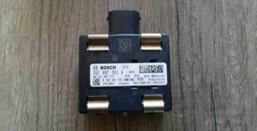 Distronic far ACC Senzor Radar VW Audi Skoda MATRIX led Mercedes