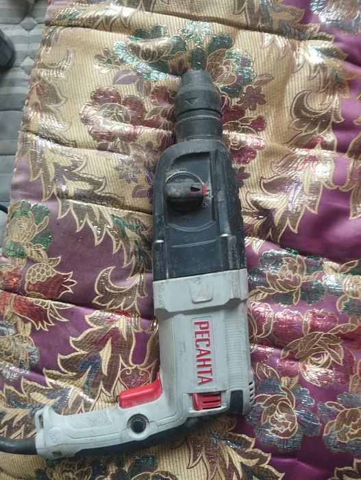 Перфоратор продам