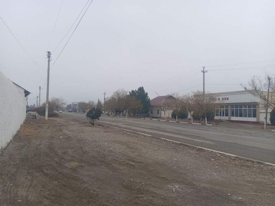 Beshrabot yer sotiladi yashash joyi ham bor