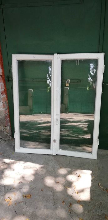 Ferestre, geamuri cu sticlă din lemn de brad fara toc