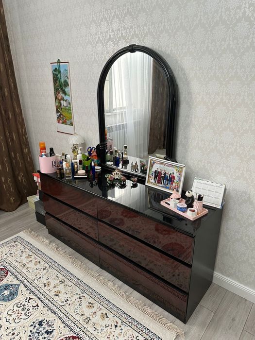 Продается Спальный гарнитур