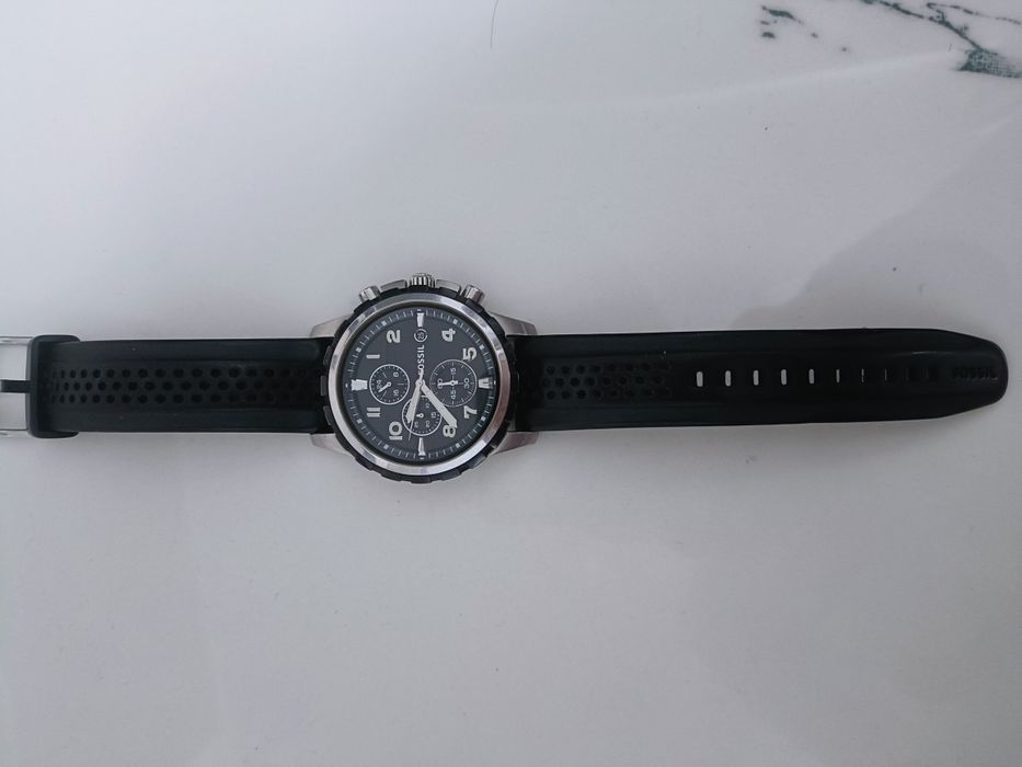 Vând ceas Fosil în stare foarte buna