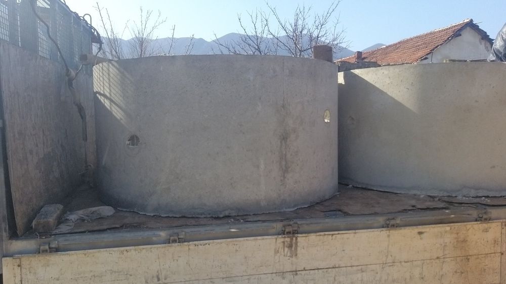 Транспортирам и Продавам Пясък (речен и кариерски), и Чакъл.Извозване