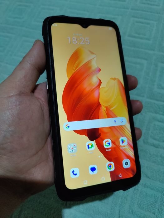 Продам телефон игравой