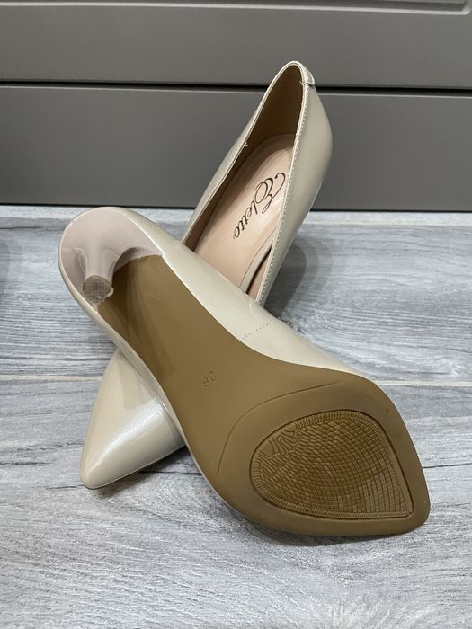 Продам лодочки фукси, айвори