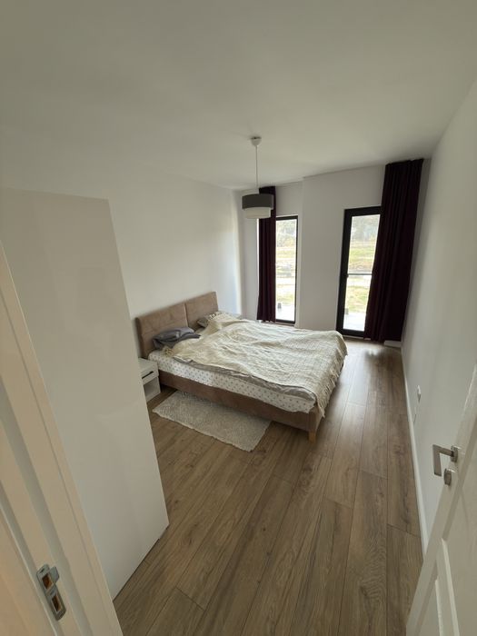 Închiriez apartament 2 camere Floreşti