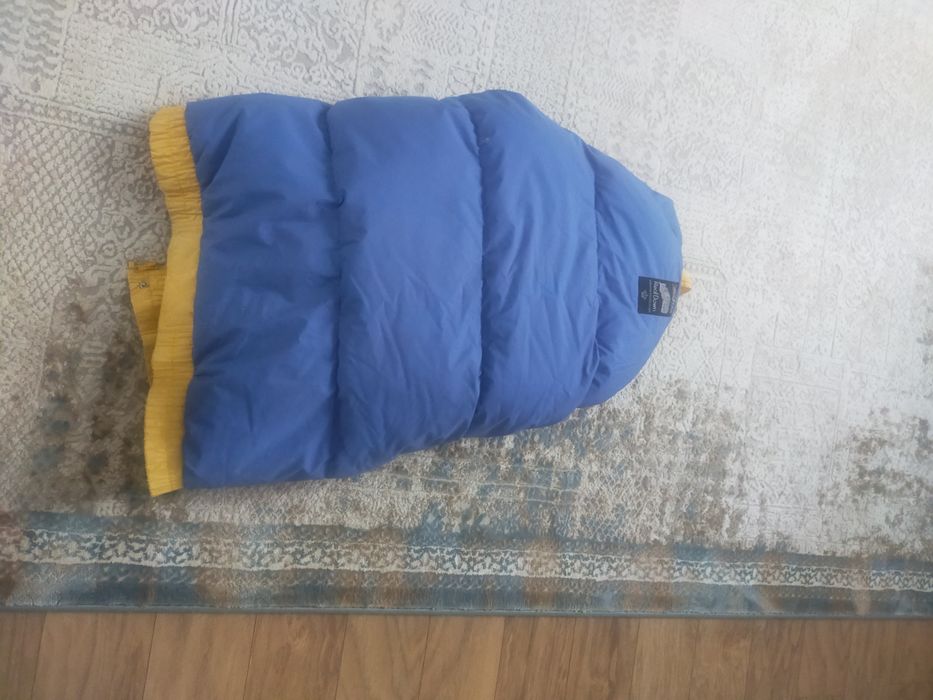 Зимняя пуховая куртка