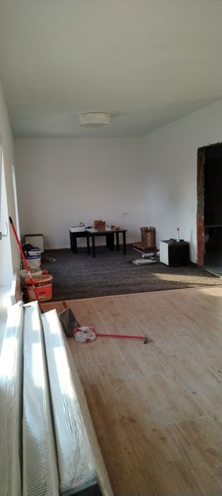 Închiriez casă/spațiu Săbăreni Pădure