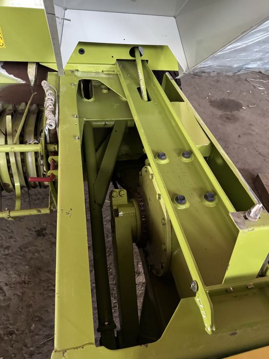Claas markant 65