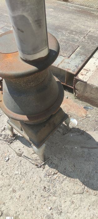 Чугунена печка на твърдо гориво
