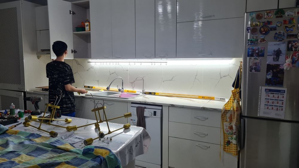 Плотник есік ашу сантехника электрик универсал мастер Ахмет