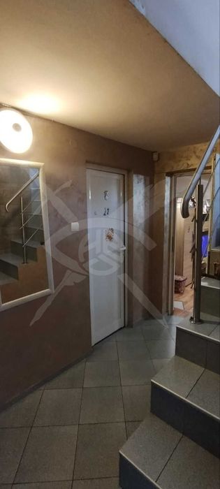 Етаж от къща в Кючук Париж