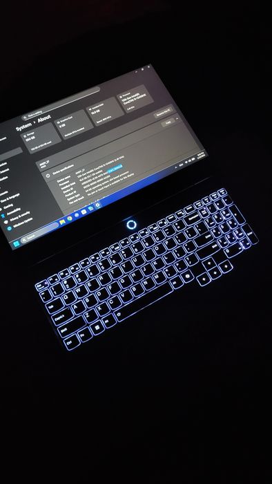 Laptop Gaming Lenovo LOQ 15IAX9, i5-12450HX, RTX 4060 8gb,  16GB, 1TB.