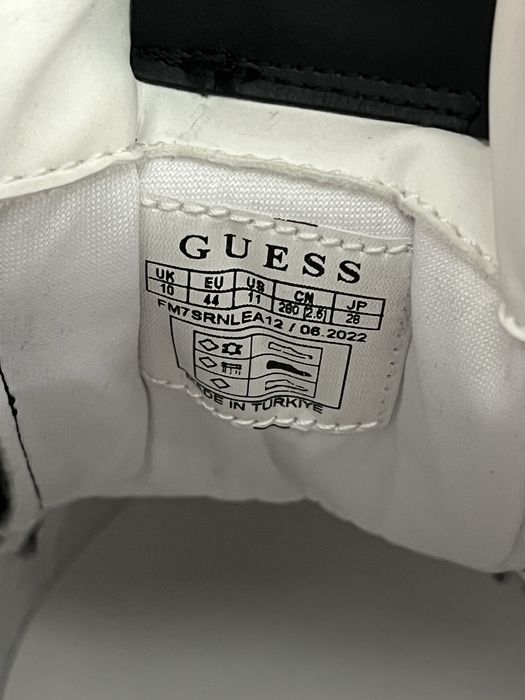 Обувки Guess VIBO