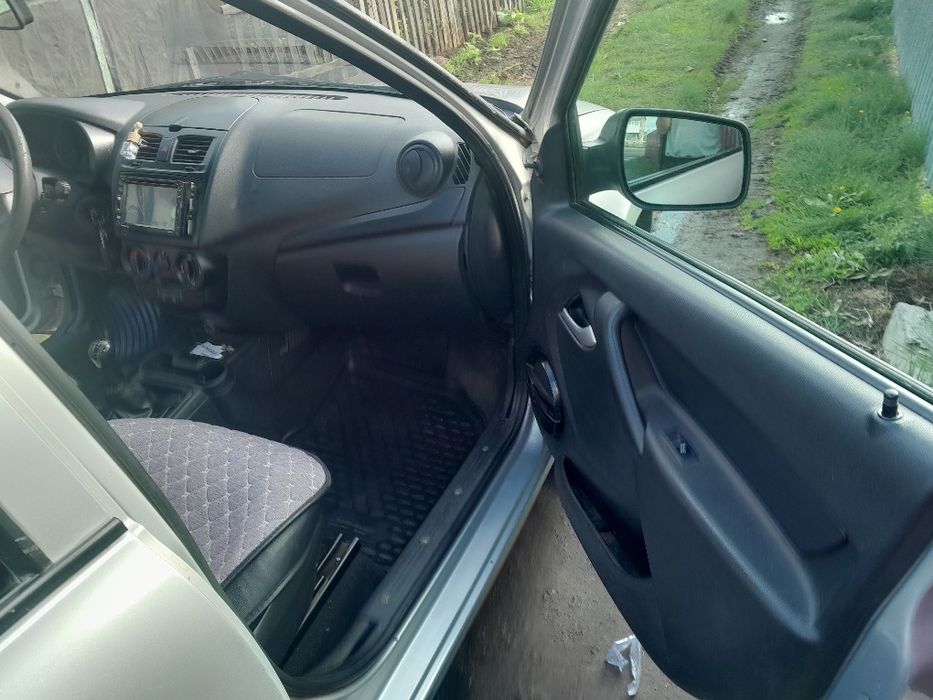 Продам машину лада калина 2 хетчбек