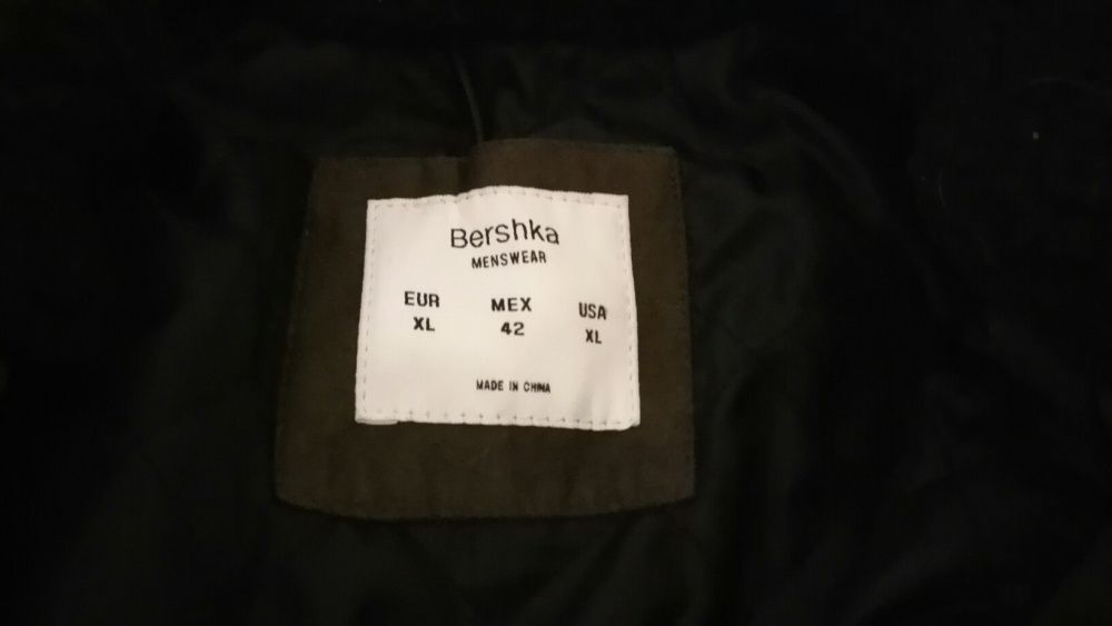 Geaca Bershka marimeaXL