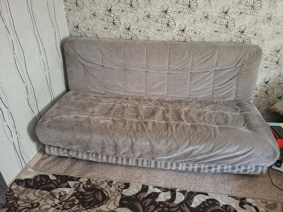 Диван и кресло срочно