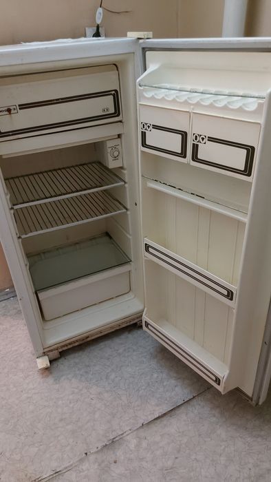 Холодильник! Недорого! Бирюса-3! Рабочий!