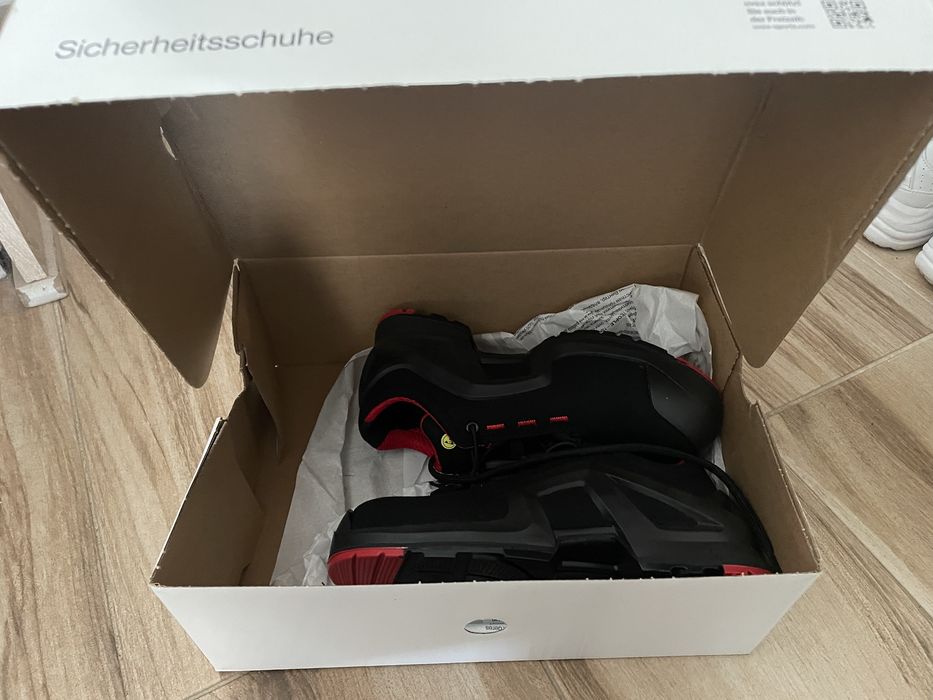 Bocanci uvex cu bombeu