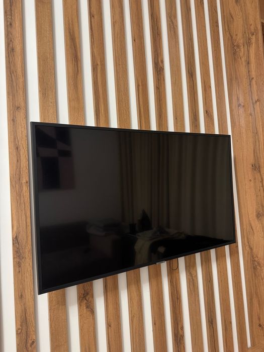 телевизор Sansumg UE43NU7100U