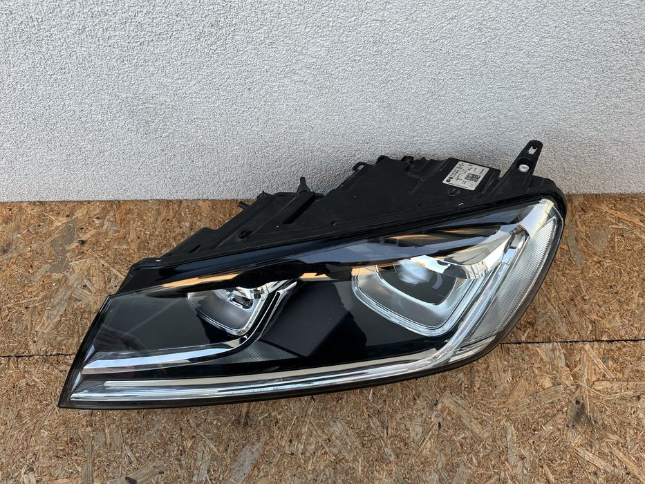 Far stanga VW Touareg 7P Facelift Xenon adaptiv + LED Original Europa