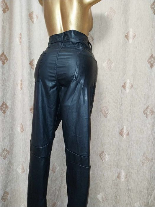 2XL Черни мъжки панталони от еко кожа