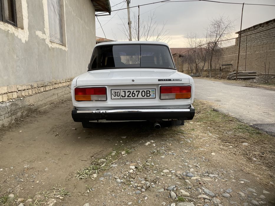 Vaz 2107 Injektor 2008 yil Metan gaz Benzin