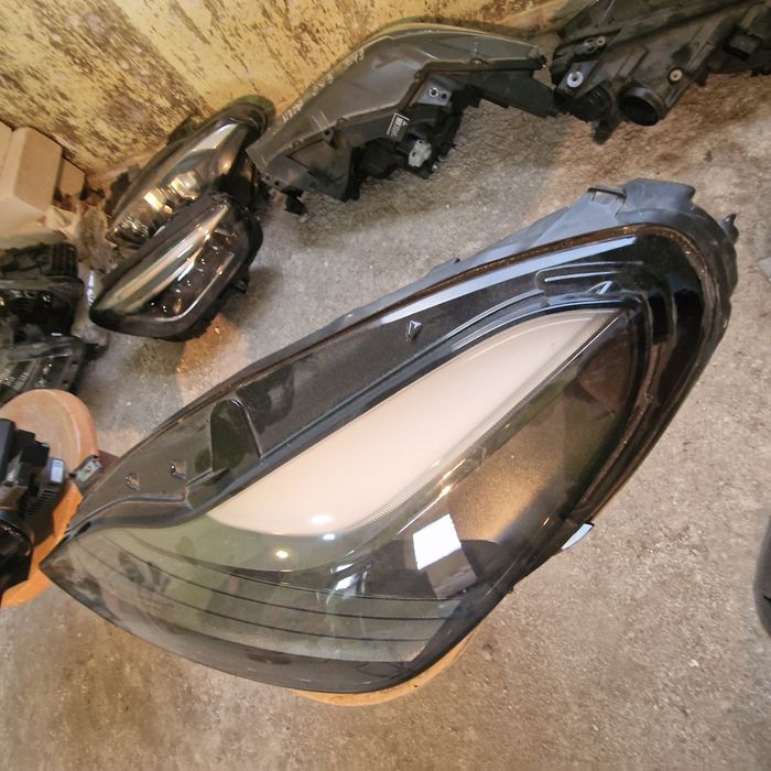 Tesla MODEL 3 MODEL Y 2023 ляв и десен фар 4бр