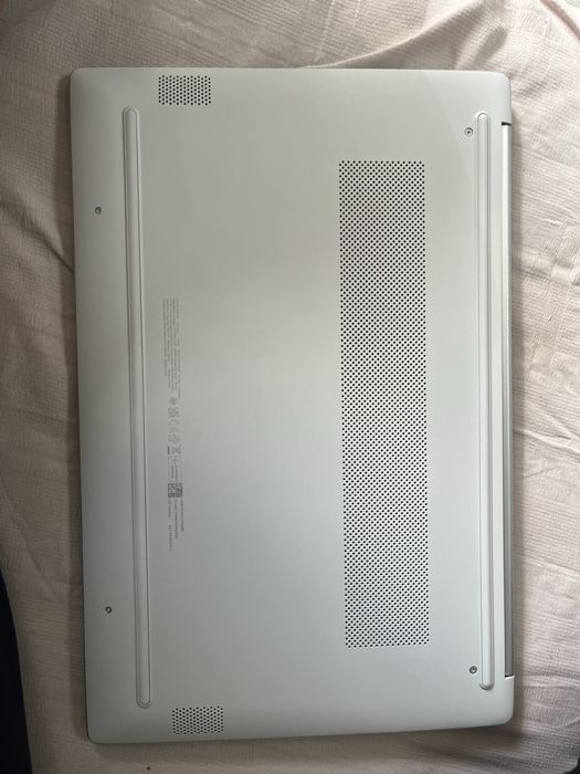 HP Laptop 15-fc0243ci